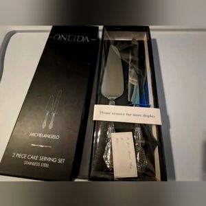 (NEW) Oneida Stainless Steel 2 Piece Wedding Cake Knife Set